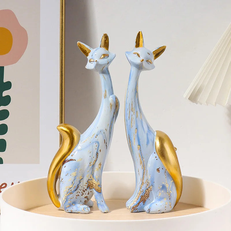 Nordic Graffiti Painting Couple Fox Statue