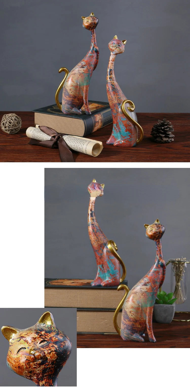 Nordic Graffiti Couple Cat Statue