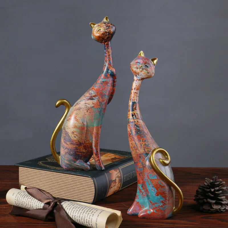 Nordic Graffiti Couple Cat Statue
