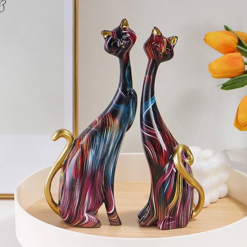 Nordic Graffiti Couple Cat Statue